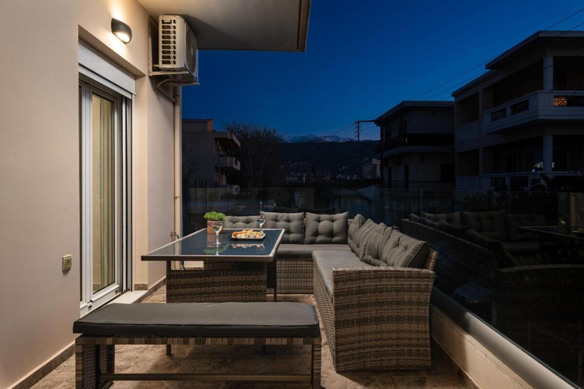 Harmony Apartment In Chania Chrissi Akti Chania Exterior foto
